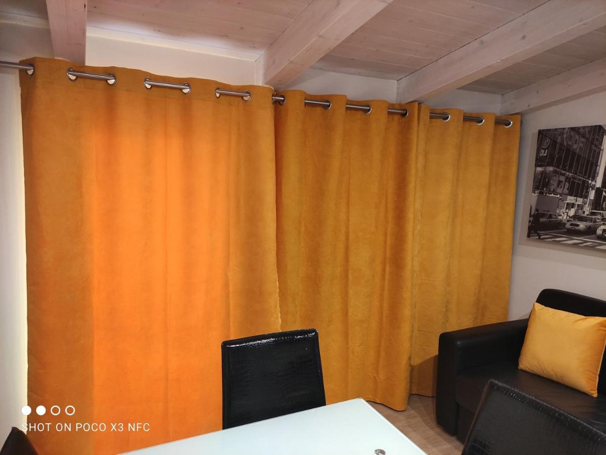 Albergo Diffuso Dimora Rossi B&B Turi Exterior foto